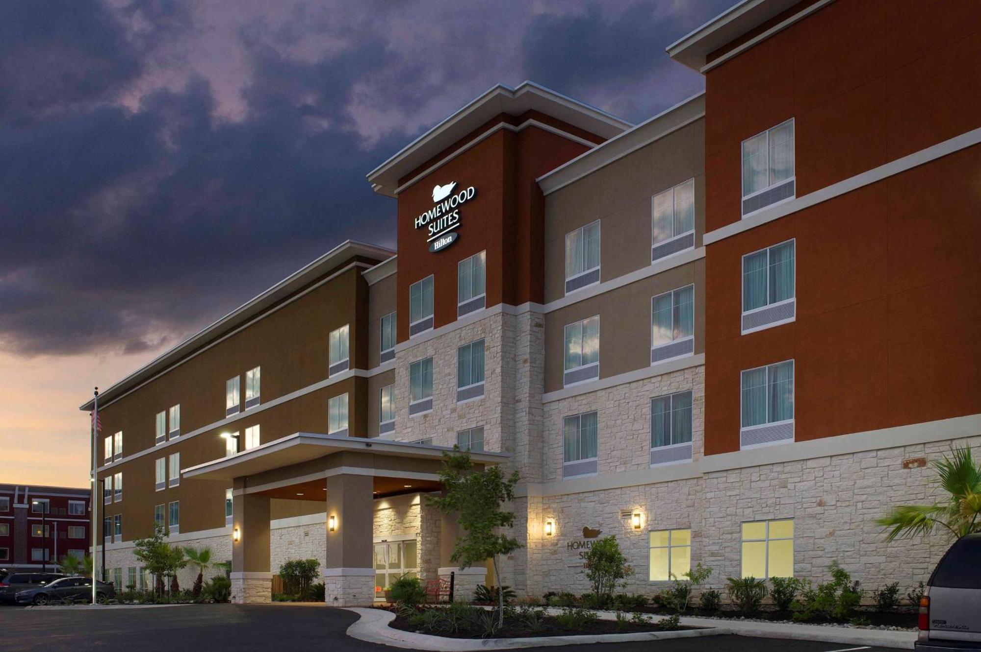 Homewood Airport 3*